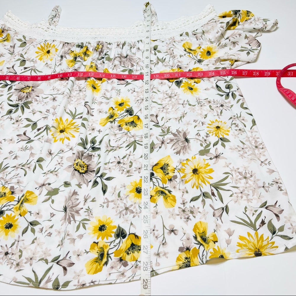 Torrid Stretch Challis Crochet Yellow Floral Off Shoulder Top Size 4X - Picture 12 of 12